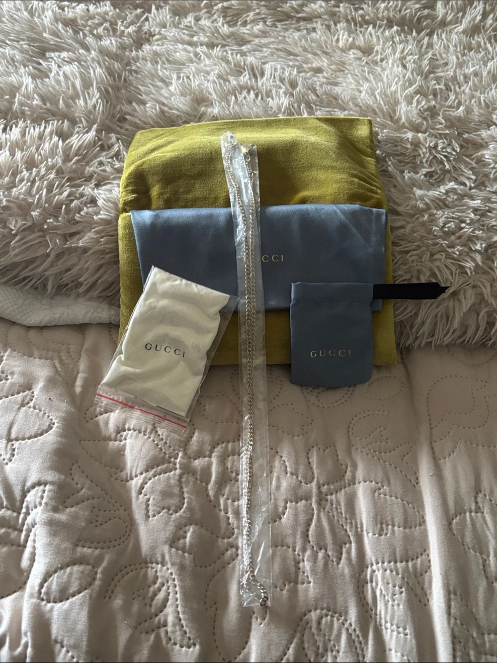 Gucci Eyeglass GreenVelvet Dust Pouch Accessories Kit